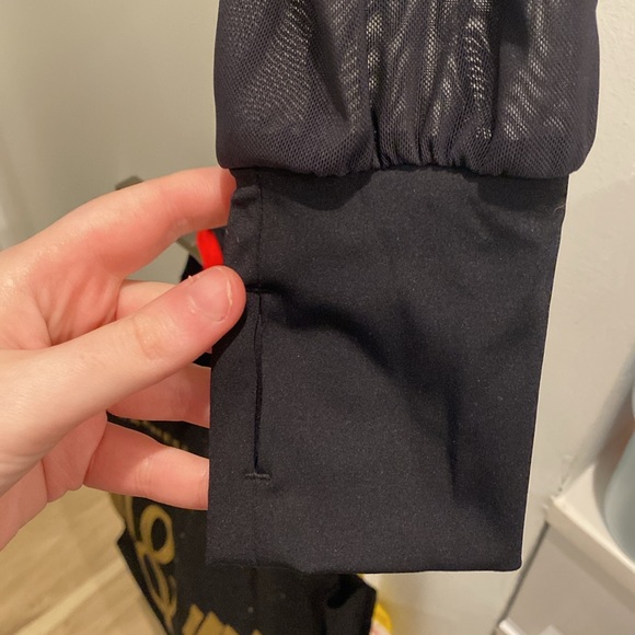 BuffBunny | Escándala Pullover - Picture 4 of 8